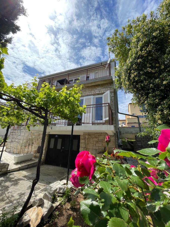 Apartment Tulip Premantura Eksteriør bilde